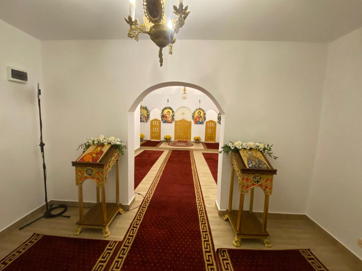 Interiorul Paraclisului 